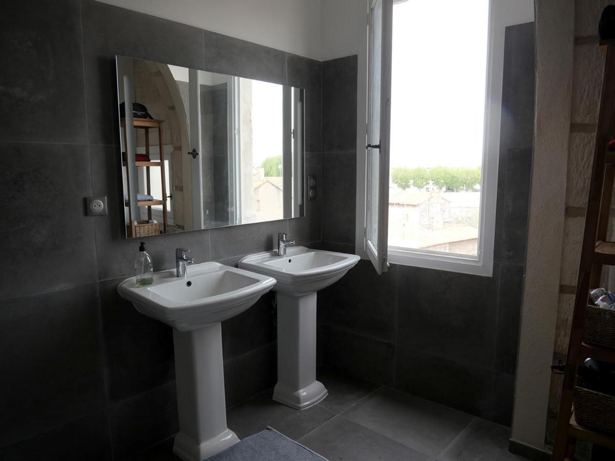 Superbe Appartement Avec Vue Arles Bagian luar foto