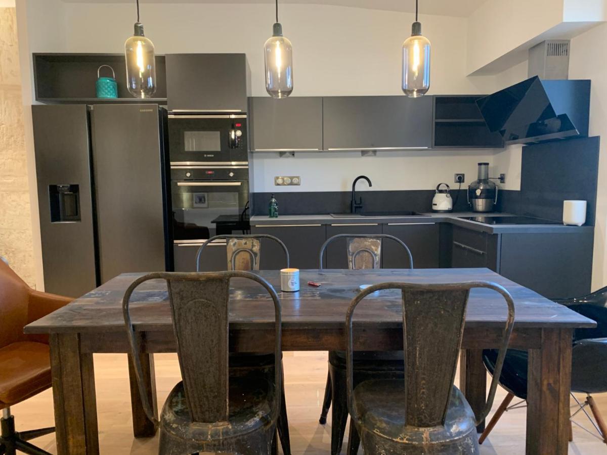 Superbe Appartement Avec Vue Arles Bagian luar foto